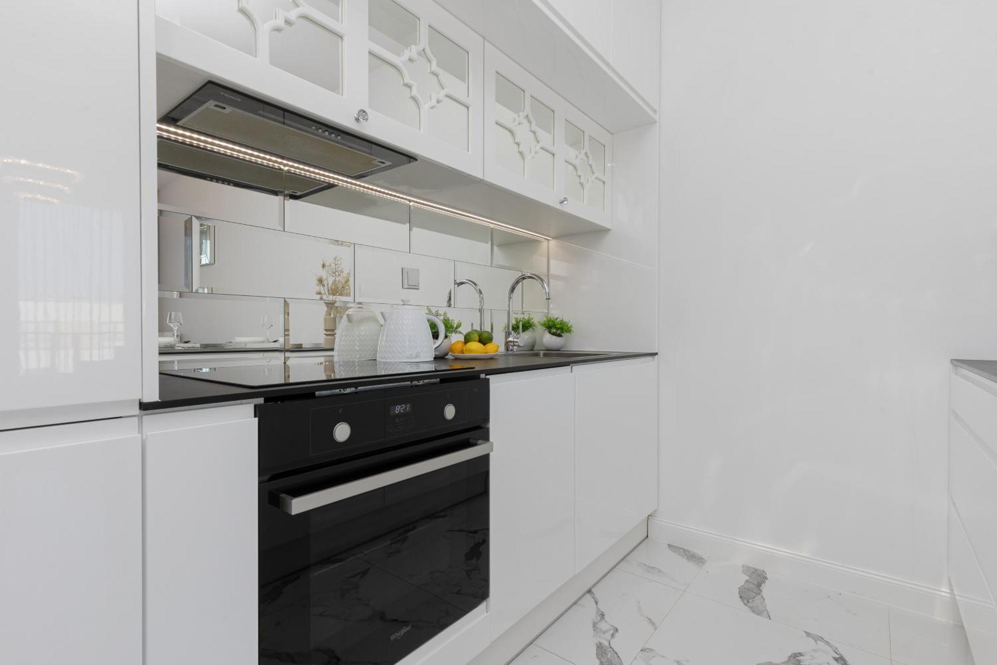 Elegant Apartments With Balcony & Parking Warsaw By Noclegi Renters エクステリア 写真