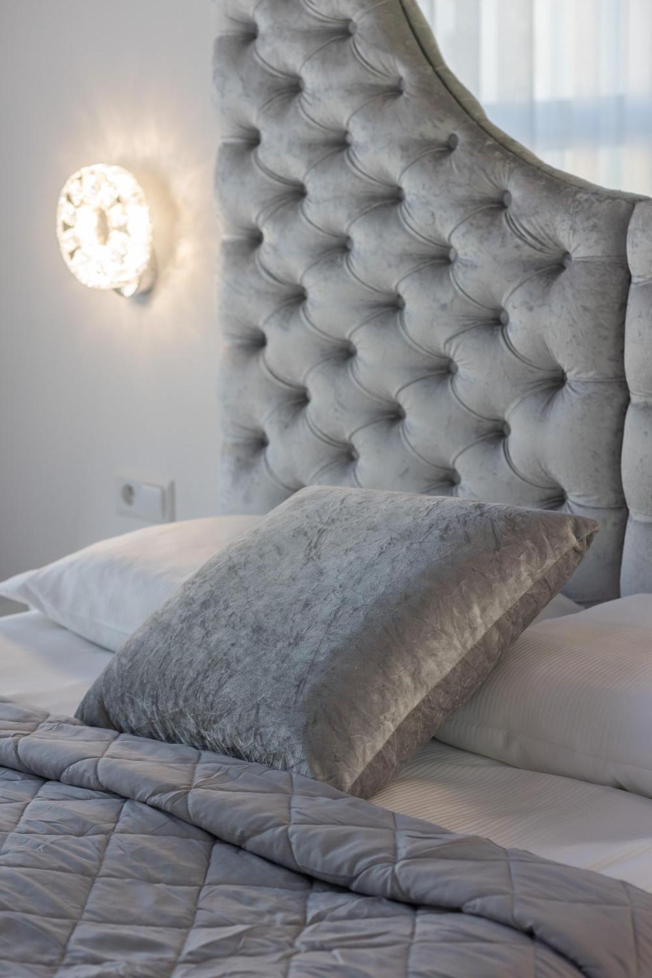 Elegant Apartments With Balcony & Parking Warsaw By Noclegi Renters エクステリア 写真