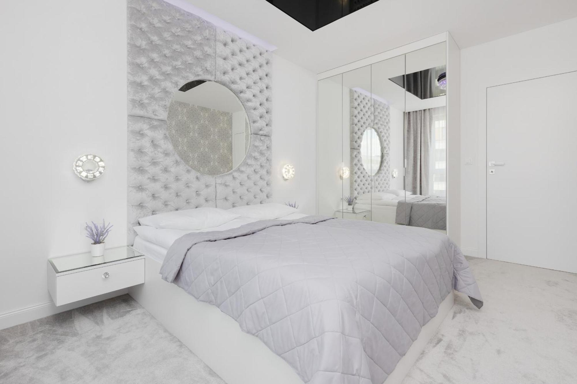 Elegant Apartments With Balcony & Parking Warsaw By Noclegi Renters エクステリア 写真